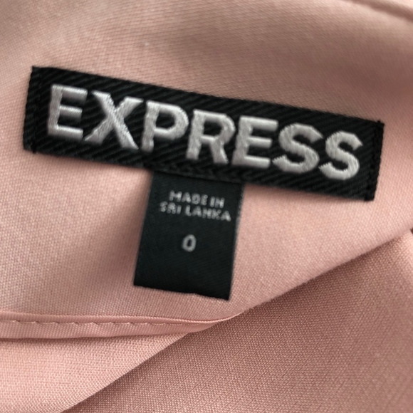 Light Pink Skort.  Very comfy material, Size 0 - Picture 3 of 3